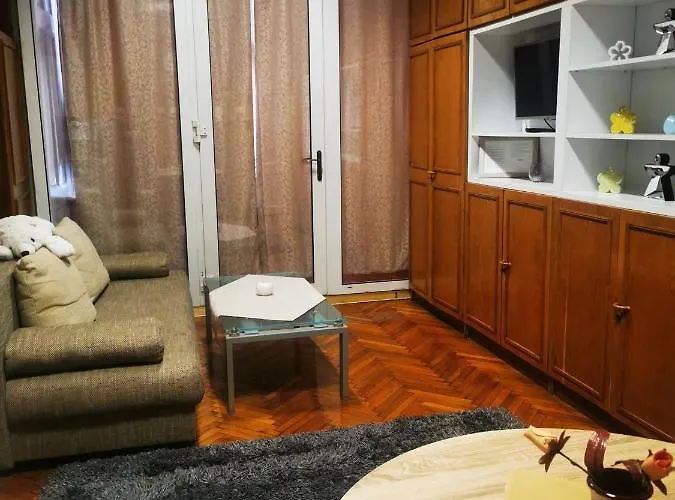 Baross-hat 5 公寓 索尔诺克